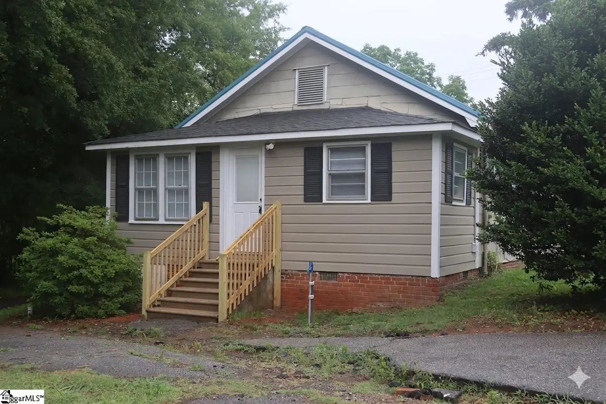 190 S Cash Avenue, Chesnee, SC 29323 - #1
