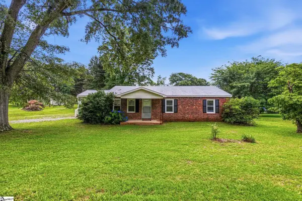 112 E Court Drive, Chesnee, SC 29323