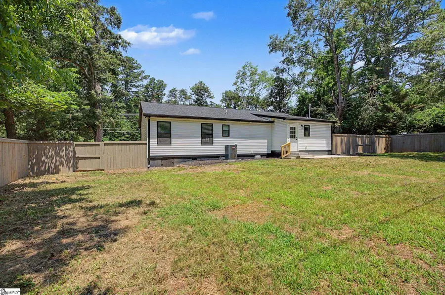 2611 Anderson Highway, Williamston, SC 29697 - #2