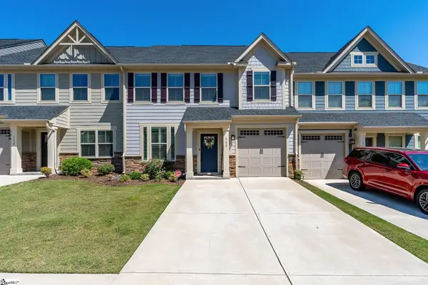 160 Moss Hollow Way, Simpsonville, SC 29680
