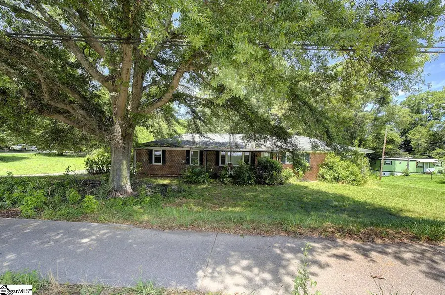 1105 E Georgia Road, Simpsonville, SC 29681 - #2