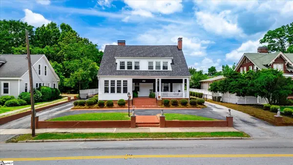 602 S Broad Street, Clinton, SC 29325