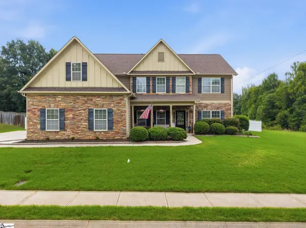 182 Raven Falls Lane, Simpsonville, SC 29681