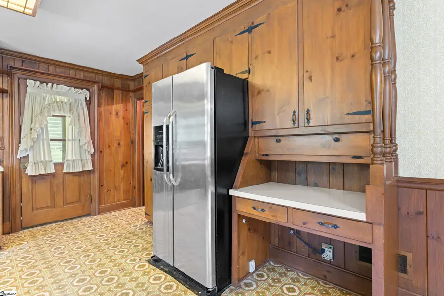 210 N Rockview Drive, Greenville, SC 29609 - #2