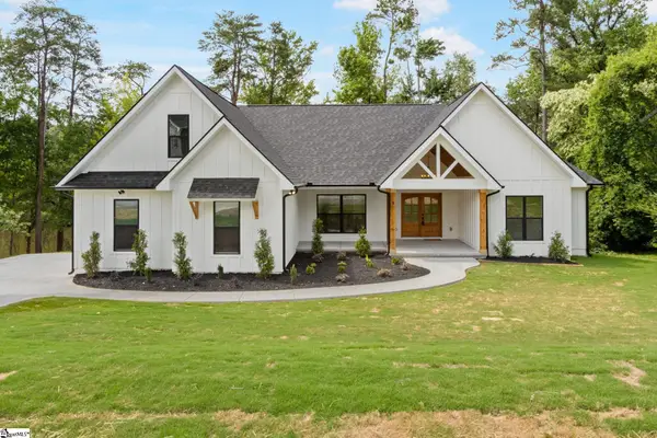 9 Dahlgreen Lane, Taylors, SC 29687