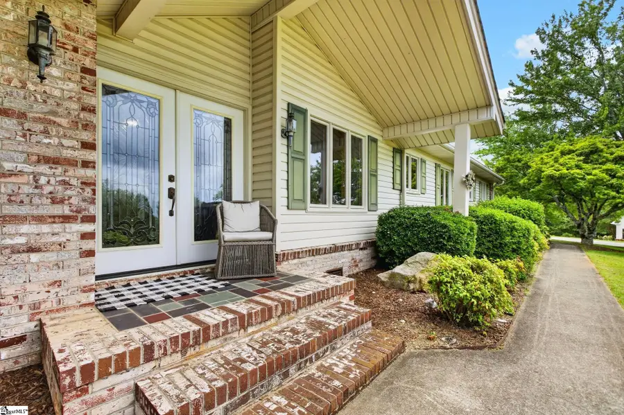 122 Mountain View Drive, Pickens, SC 28671 - #2
