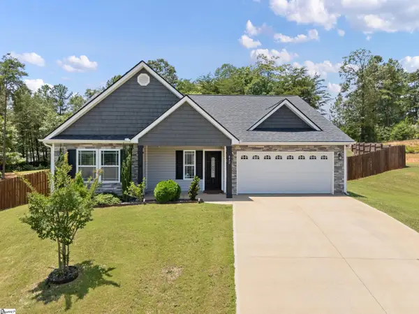 442 Camden Lee Court, Inman, SC 29349