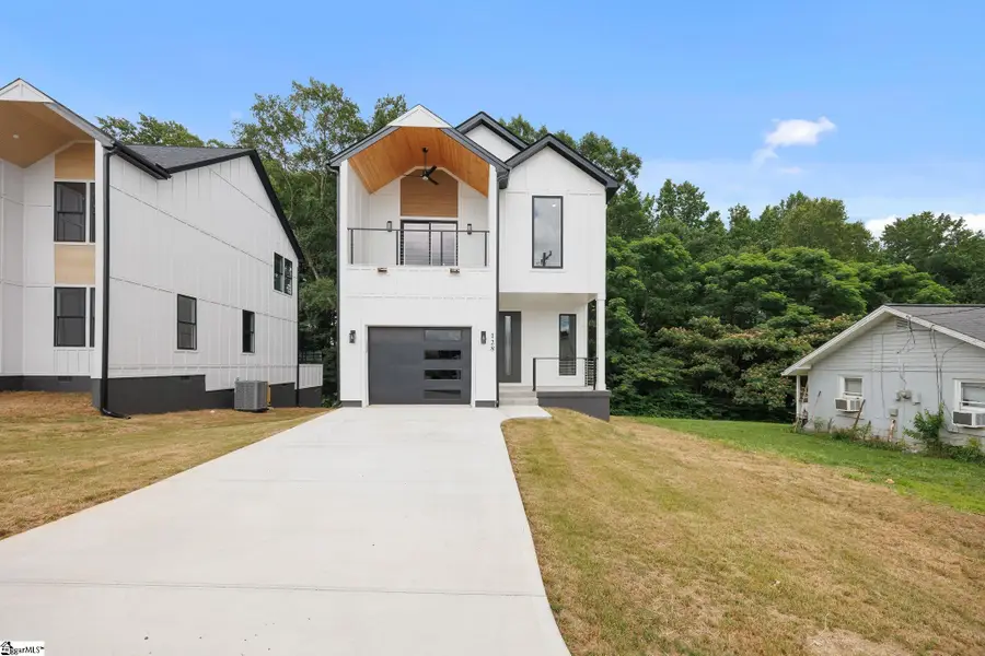 128 Lyman Avenue, Duncan, SC 29334 - #2