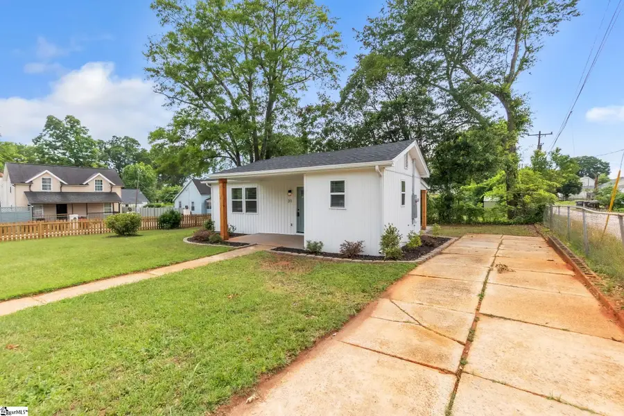 31 Hellams Street, Greenville, SC 29611 - #3