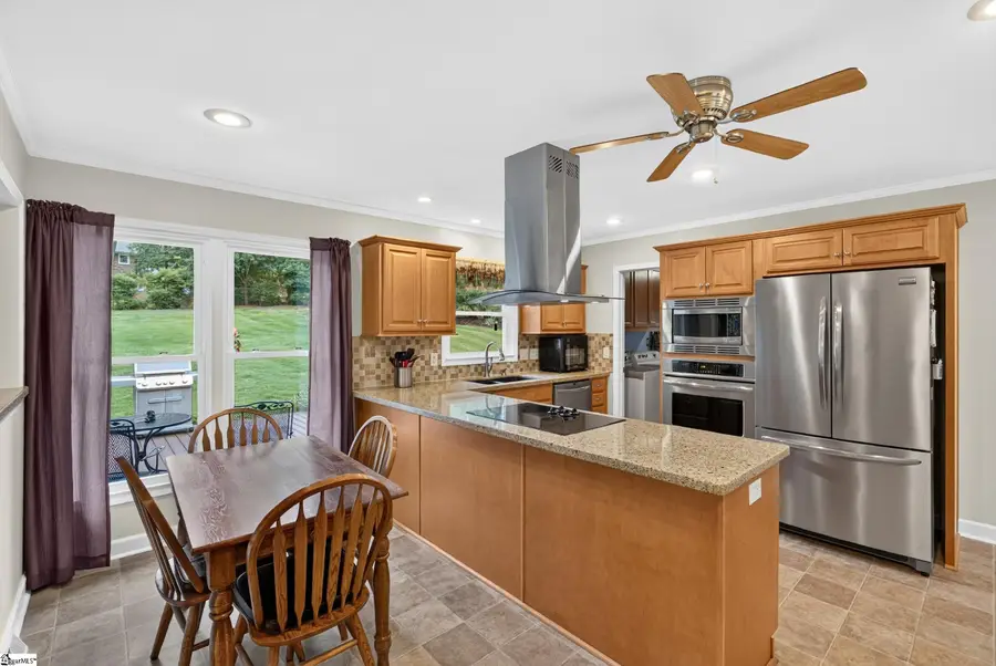 208 Holly Road, Taylors, SC 29687 - #2