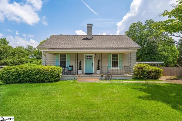 26 W 5th Street, Greenville, SC 29611