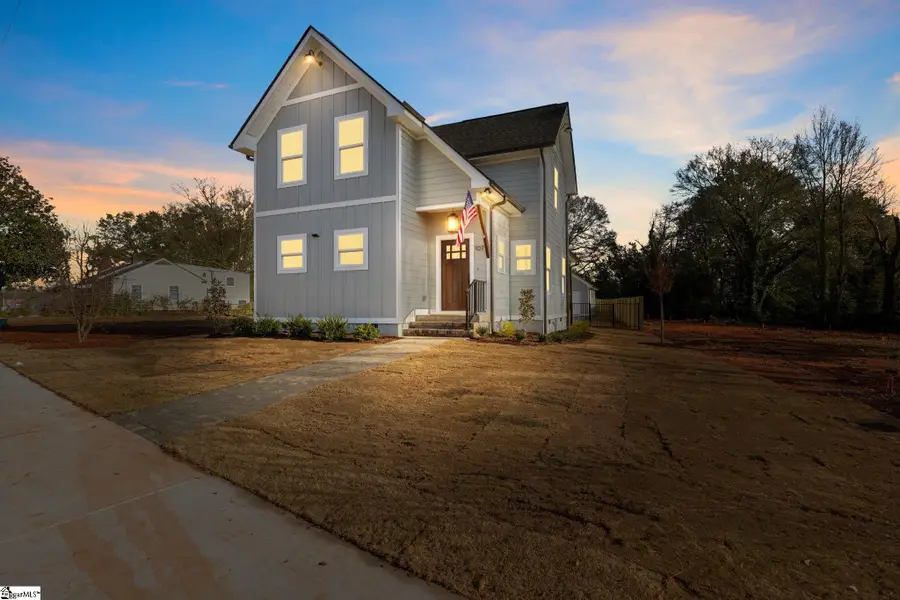 107 Potomac Avenue, Greenville, SC 29605 - #3