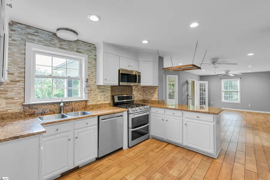 204 Long View Lane, Pickens, SC 29671 - #3