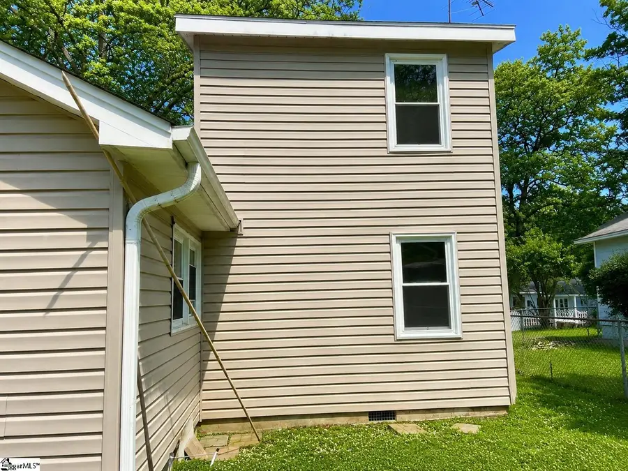 32 School Street, Enoree, SC 29335 - #2