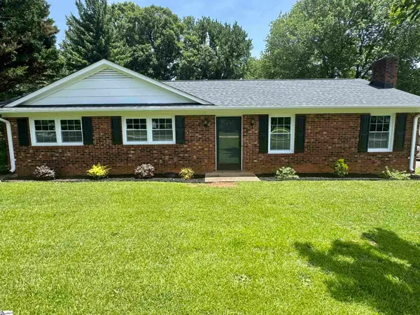 228 Greenridge Drive, Moore, SC 29369