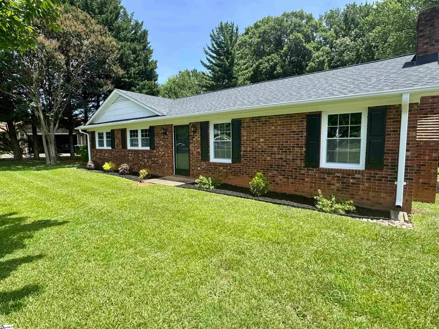 228 Greenridge Drive, Moore, SC 29369 - #2