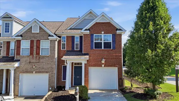 200 Greenbush Court, Mauldin, SC 29662
