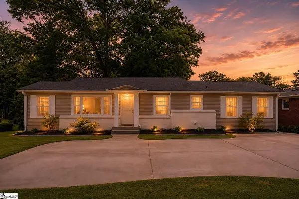 902 E Lee Road, Taylors, SC 29687