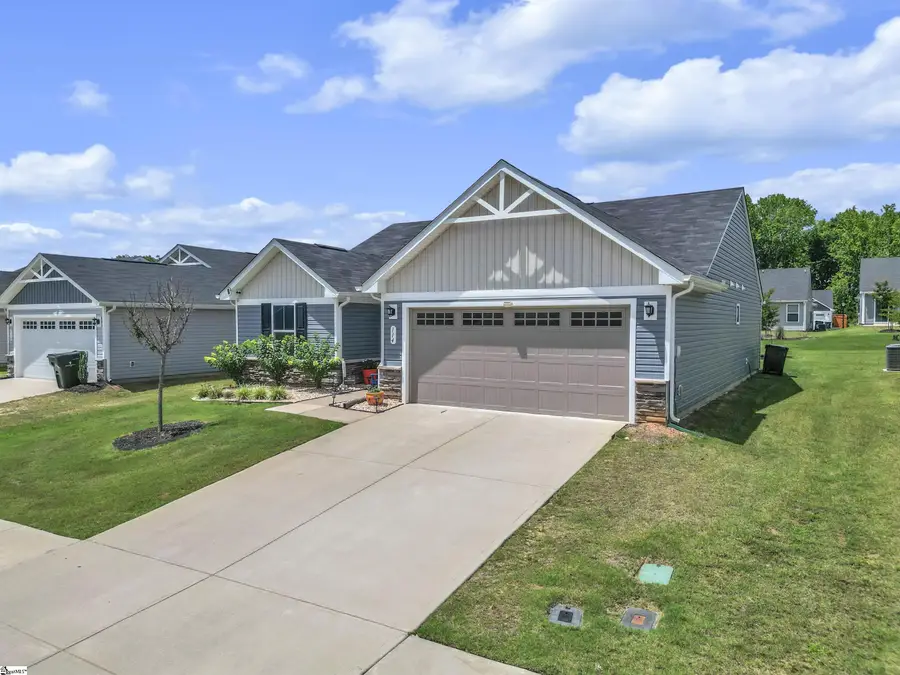 114 Sylvester Street, Fountain Inn, SC 29644 - #2