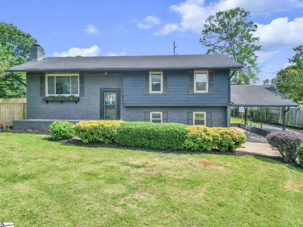 1 W Golden Strip Drive, Mauldin, SC 29662 - #1
