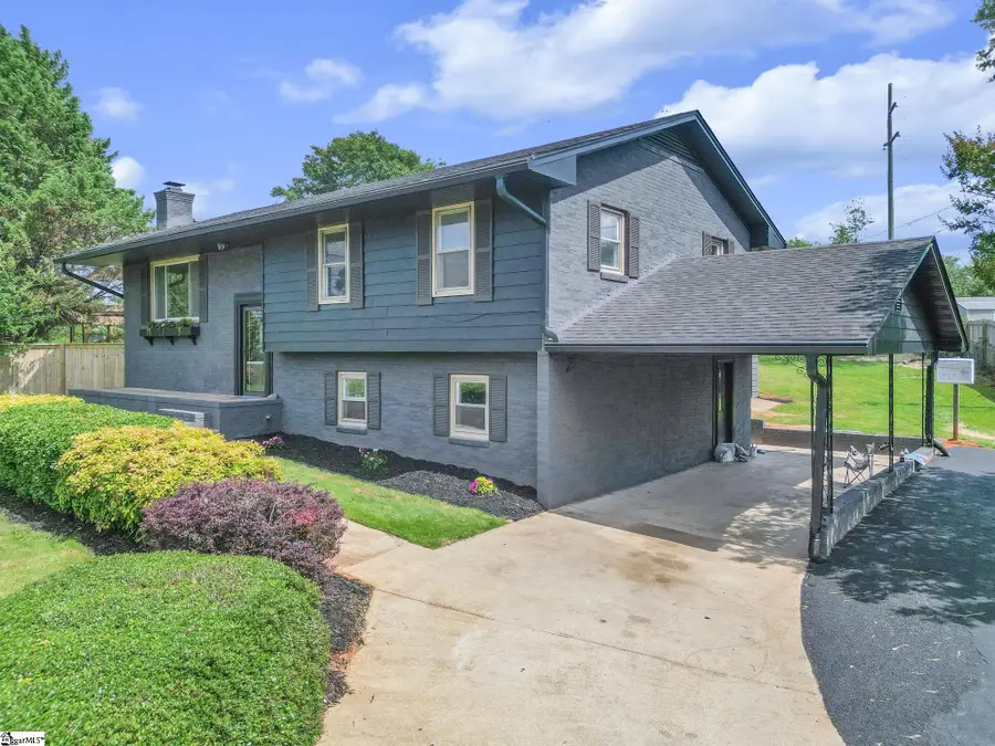 1 W Golden Strip Drive, Mauldin, SC 29662 - #2