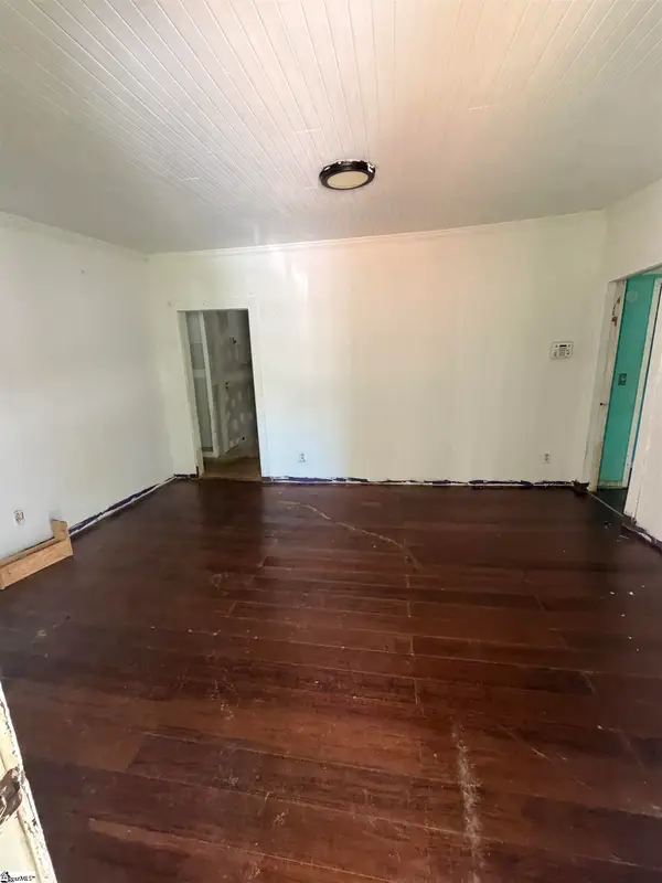 Address Withheld By Seller, Greenville, SC 29617