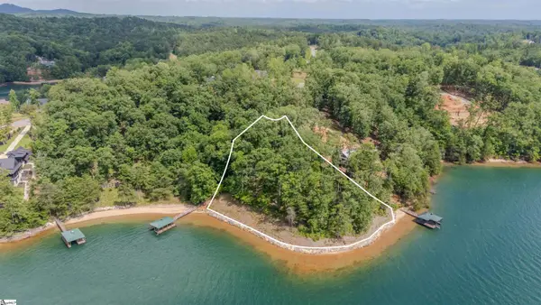 233 Sandy Hollow Court, Six Mile, SC 29682