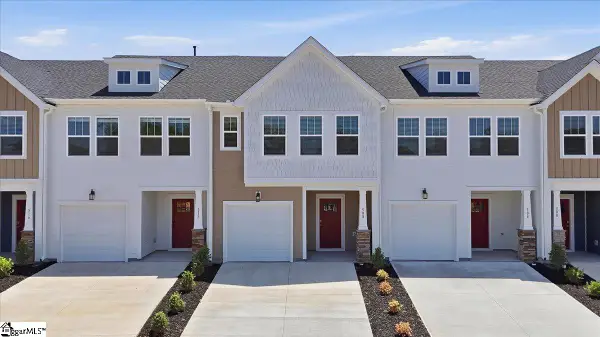 508 Round Rock Way, Fountain Inn, SC 29644