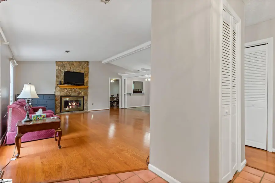 206 Aberdeen Lane, Spartanburg, SC 29307 - #3