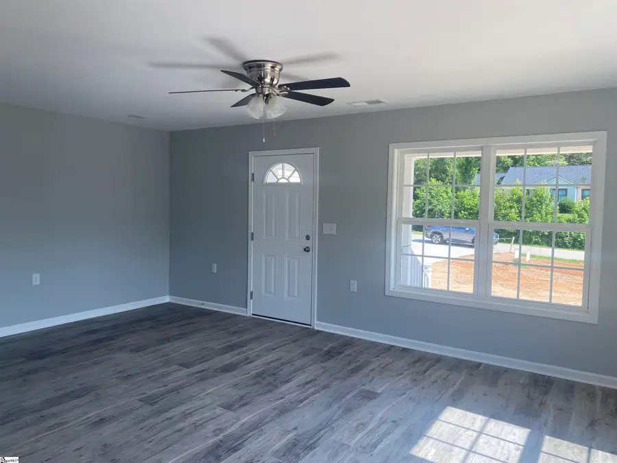 124 Laura Jane Lane, Gray Court, SC 29645 - #3