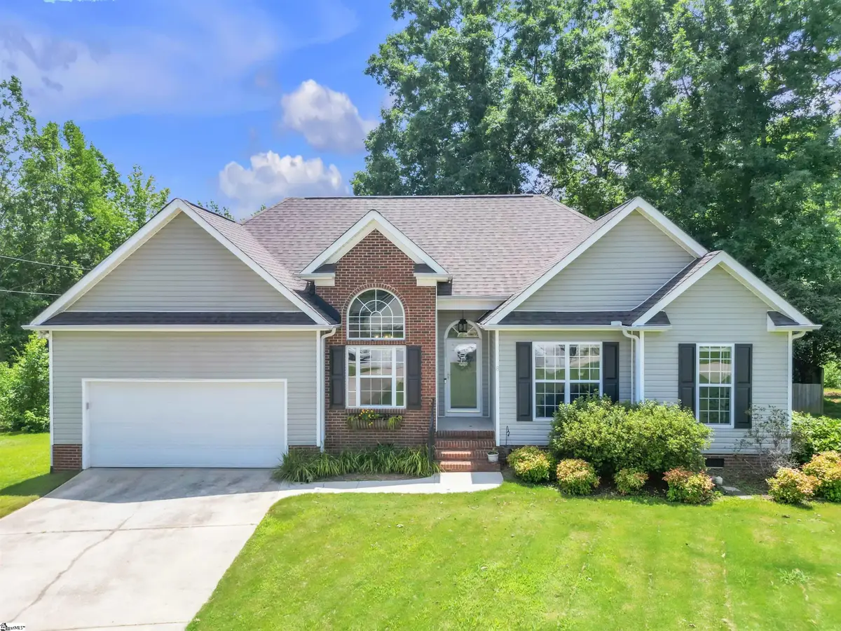8 Manor Court, Simpsonville, SC 29681 - #1