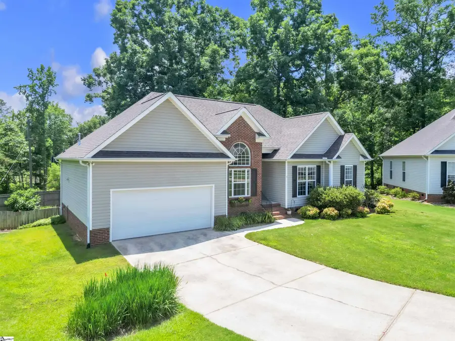 8 Manor Court, Simpsonville, SC 29681 - #2