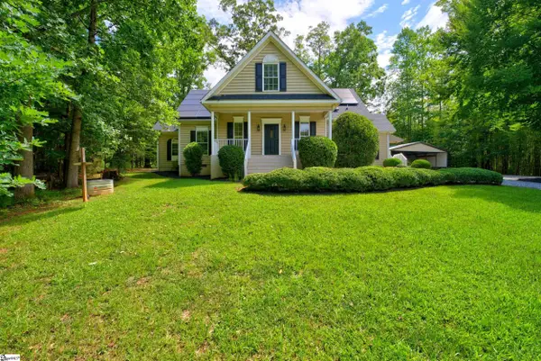 748 N Elm Avenue, Landrum, SC 29356-9722