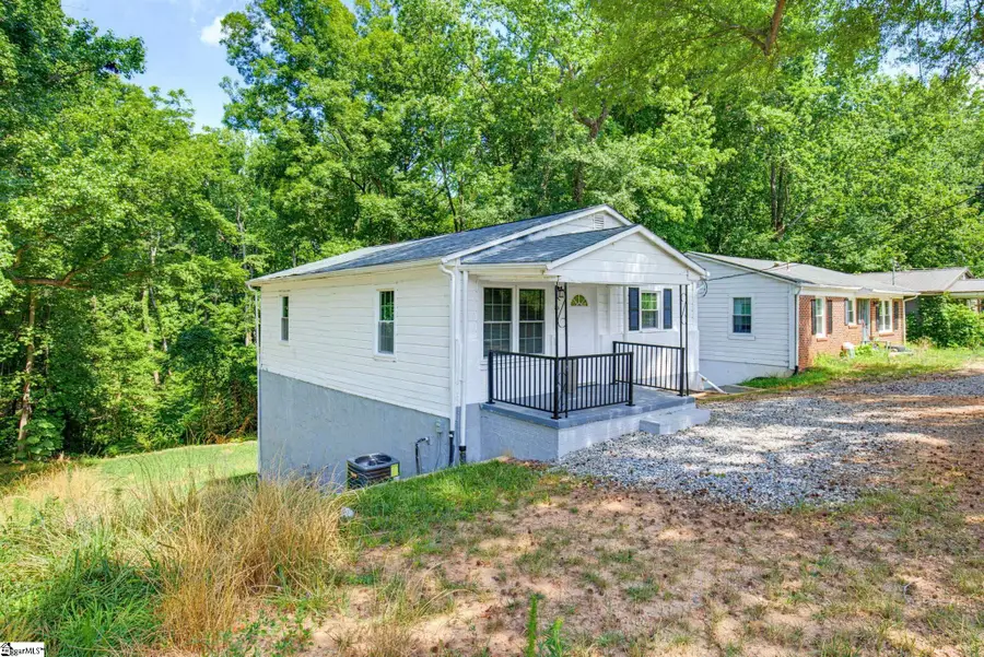 705 W Georgia Street, Woodruff, SC 29388 - #3