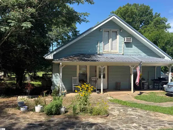 206 S 8th Street, Easley, SC 29640