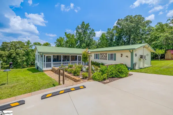 2511 Pineland Shores Circle, Cross Hill, SC 29332