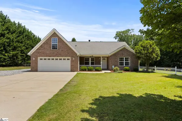 111 Dillard Road, Duncan, SC 29334-9443