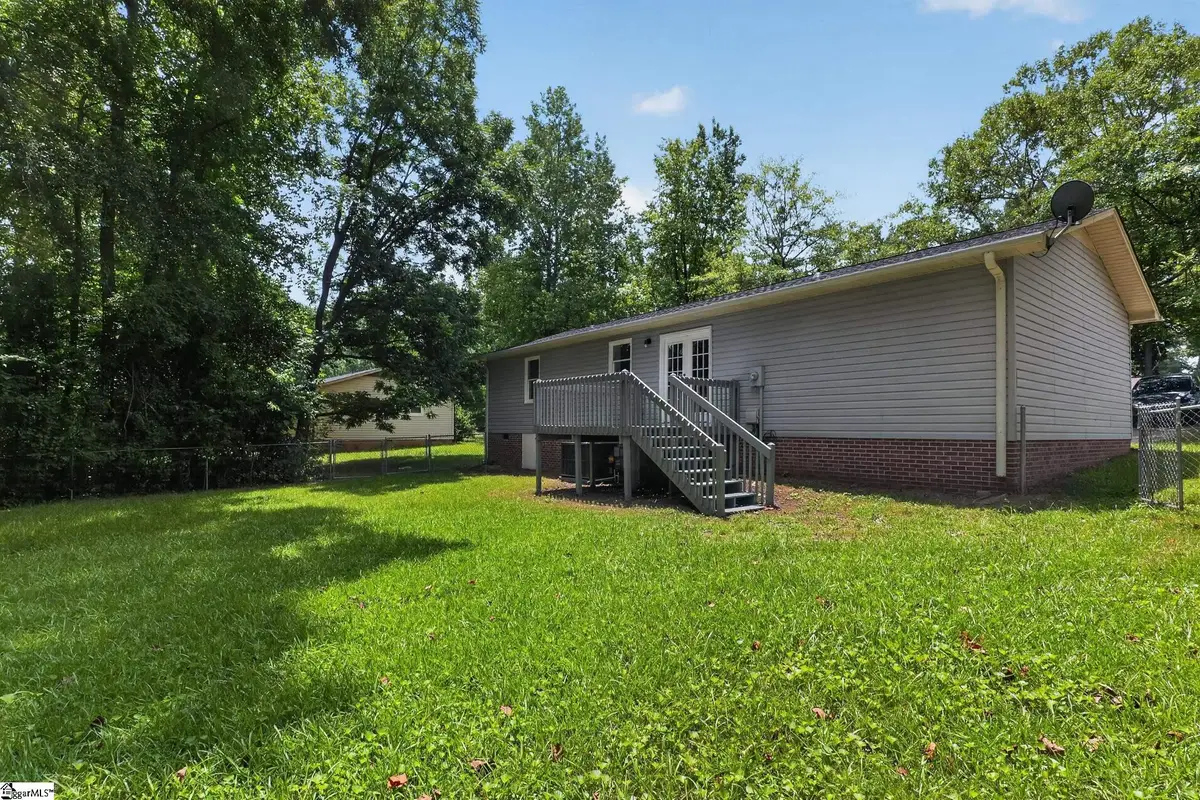 17 Queens Street, Fountain Inn, SC 29644 - #1