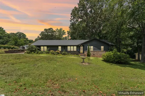 15 Weehawken Circle, Taylors, SC 29687