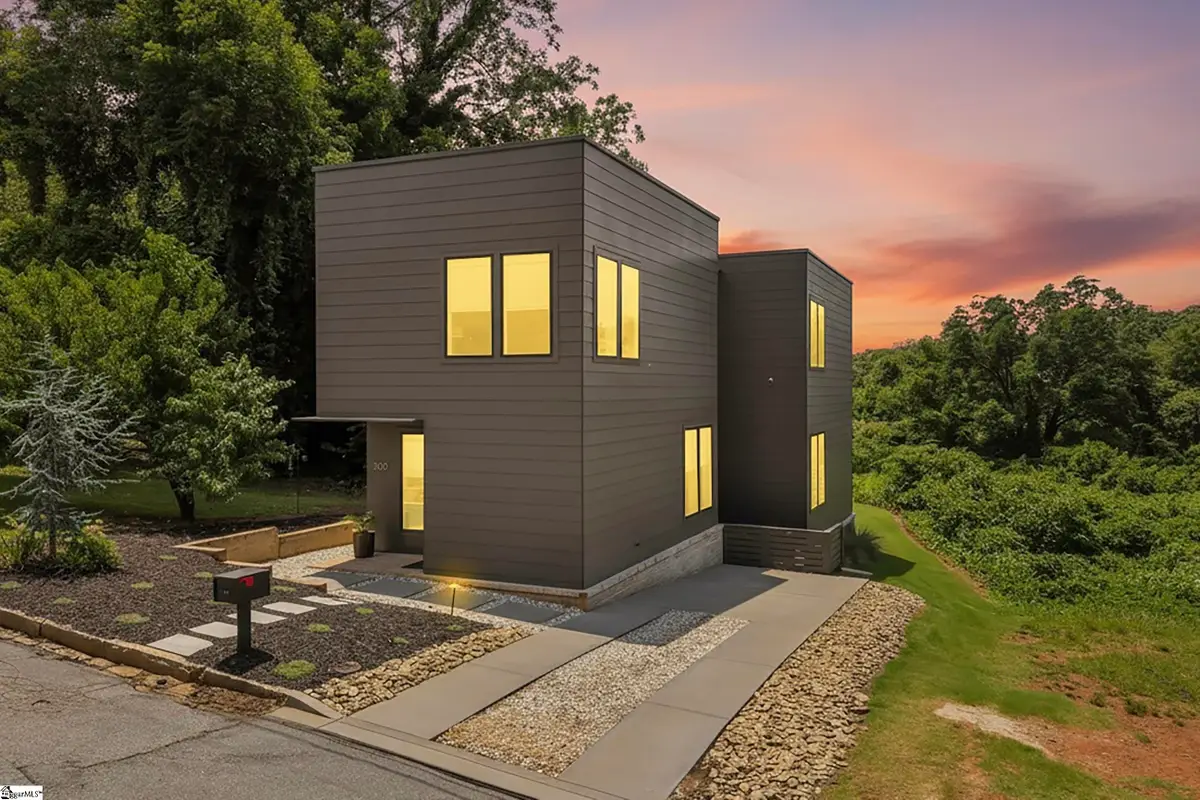 302 Hilly Street, Greenville, SC 29607 - #1