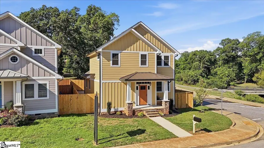 915 Dunbar Street, Greenville, SC 29601 - #3