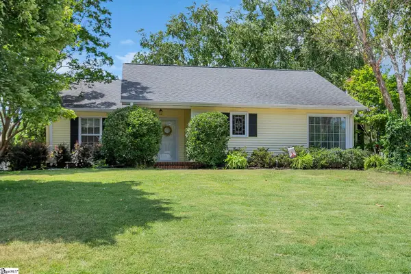 205 Harrogate Court, Simpsonville, SC 29681