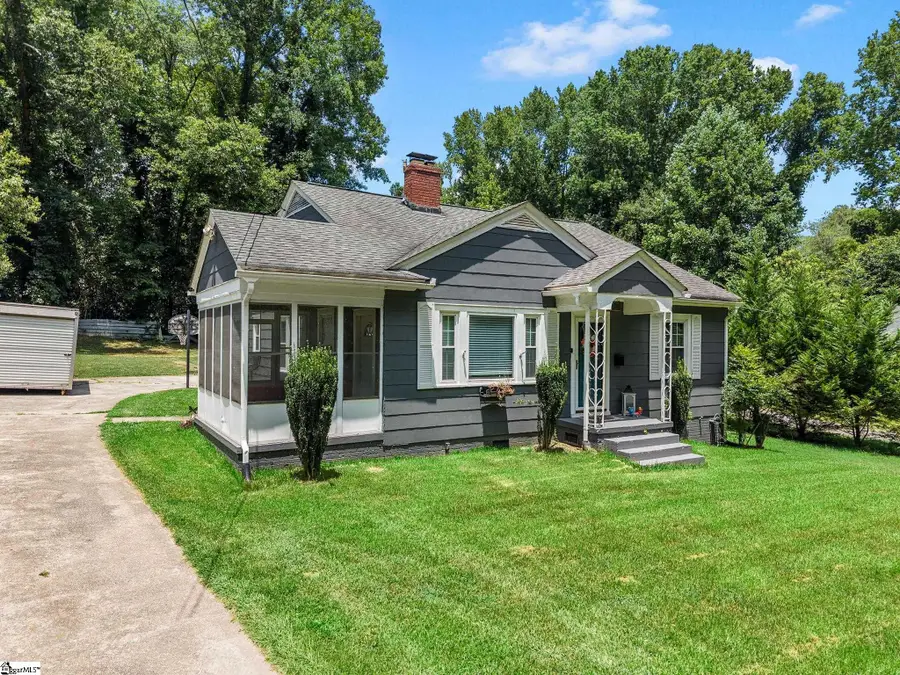 311 Woodland Drive, Belton, SC 29627 - #2
