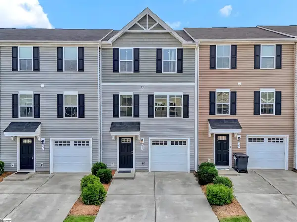 227 Coldwater Creek Court, Simpsonville, SC 29680-6964