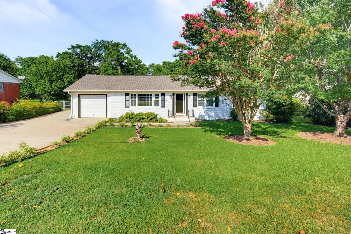 107 Luther Place, Spartanburg, SC 29301 - #1