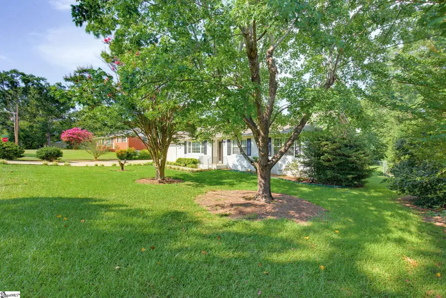 107 Luther Place, Spartanburg, SC 29301 - #2