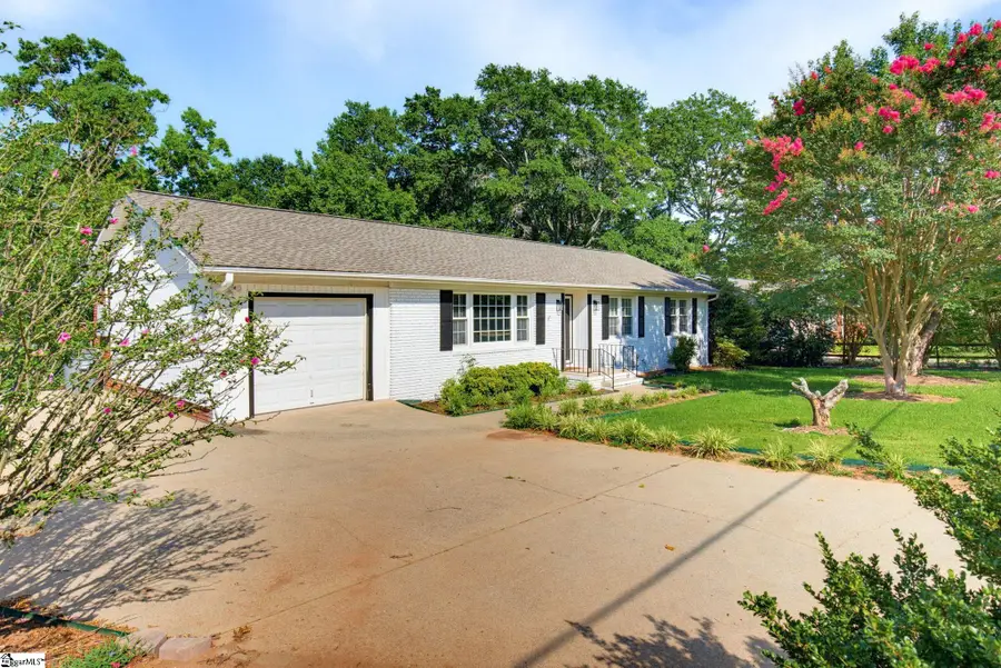 107 Luther Place, Spartanburg, SC 29301 - #3