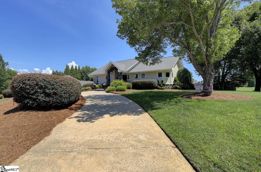 118 Saint Andrews Boulevard, Campobello, SC 29322 - #2