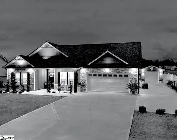 223 R C Thompson Road, Chesnee, SC 29323