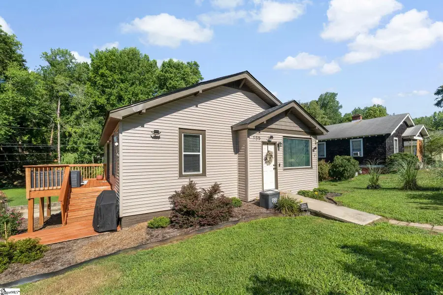 105 Mellon Street, Slater, SC 29683 - #2